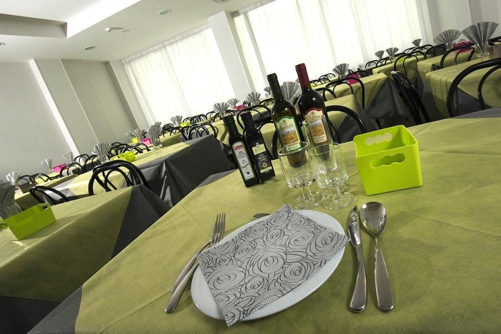 Hotel Scarlet Rimini Luaran gambar