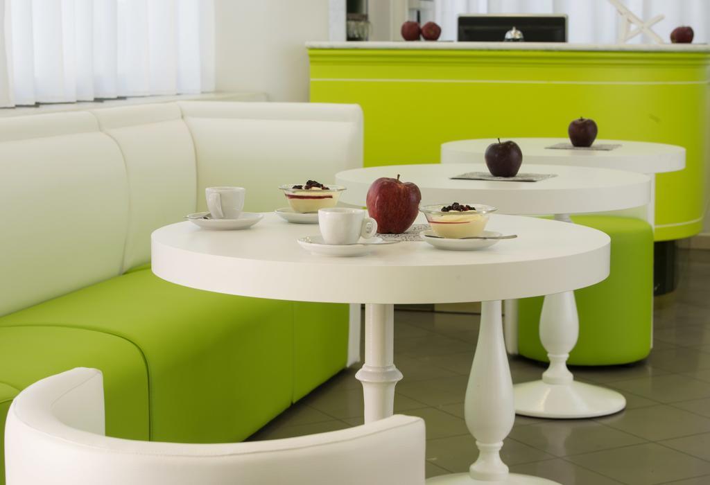 Hotel Scarlet Rimini Luaran gambar
