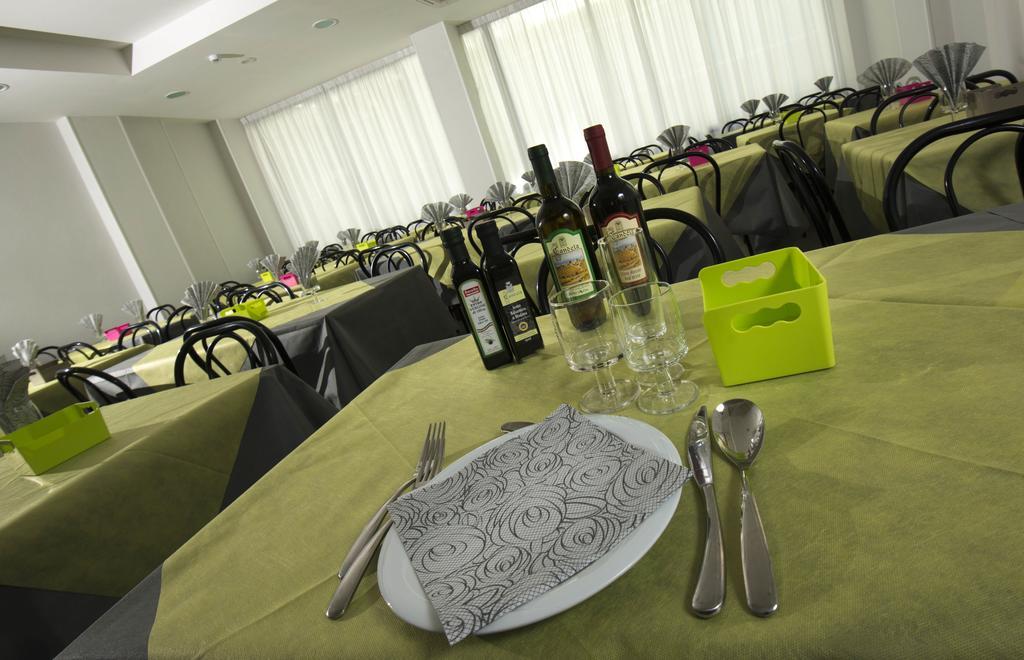 Hotel Scarlet Rimini Luaran gambar