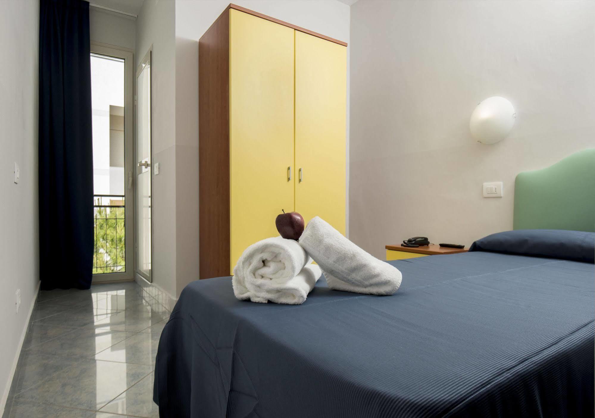 Hotel Scarlet Rimini Luaran gambar